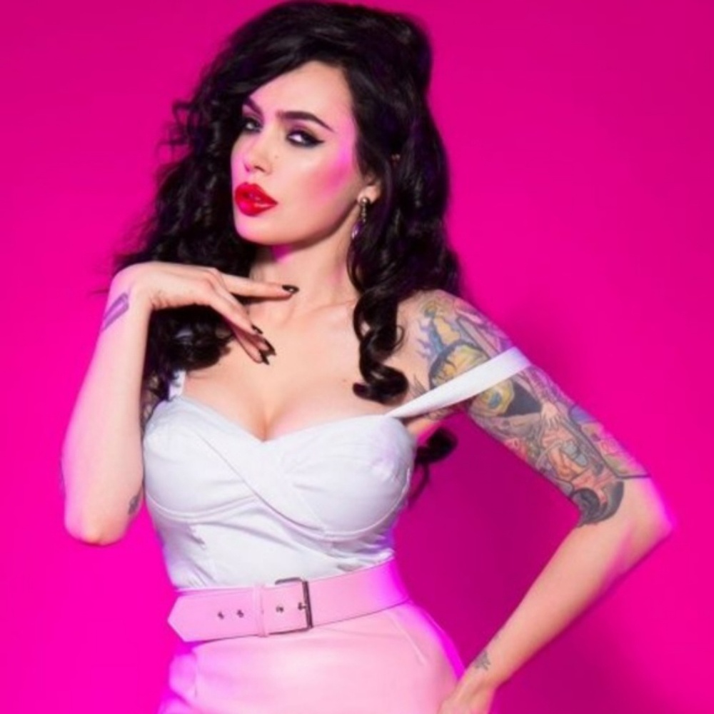 Pinup Girl Clothing Dixiefied Vamp Top in White